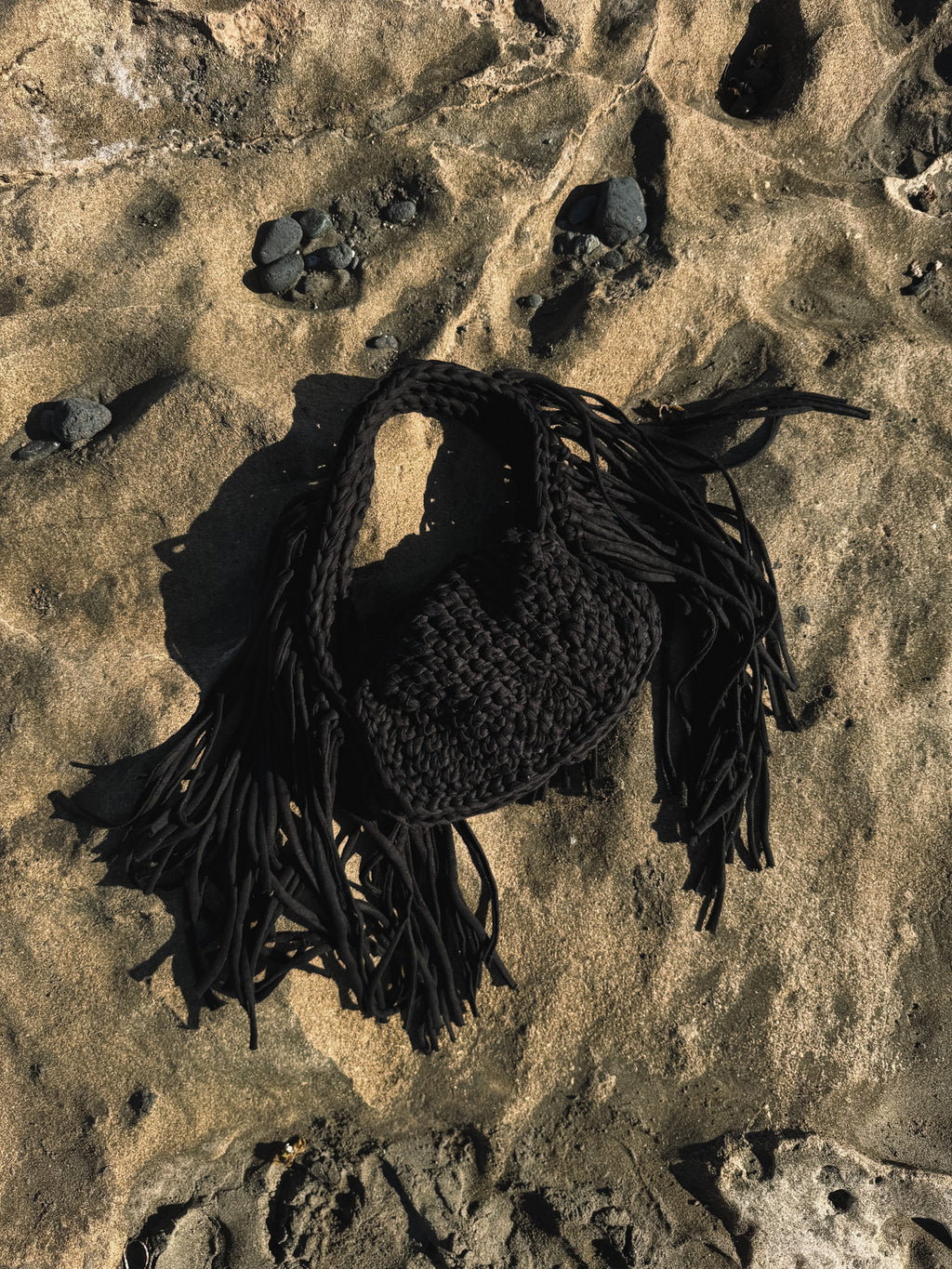 ANEMONES BAG BLACK